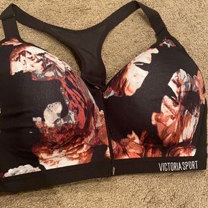 Victoria secret sports bra - 36DDD